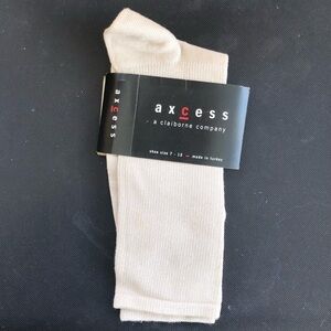 Axcess Claiborne Beige Socks